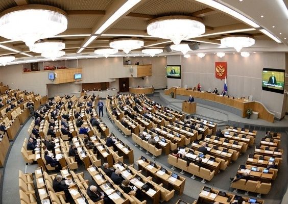 Госдума отменила пошлины для жителей Крыма при замене документов