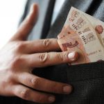 Крымские чиновники уличены в коррупции