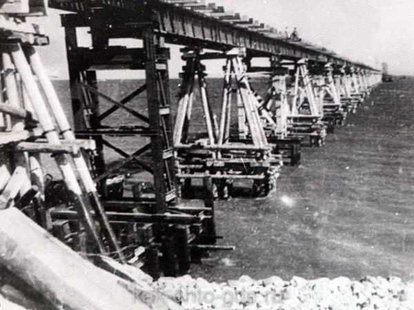 пролеты моста после их установки
